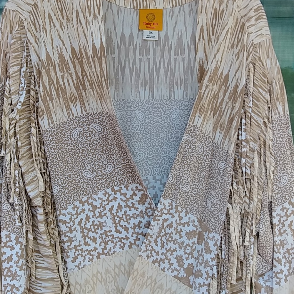 Ruby Rd. Women's Top. - Picture 2 of 6